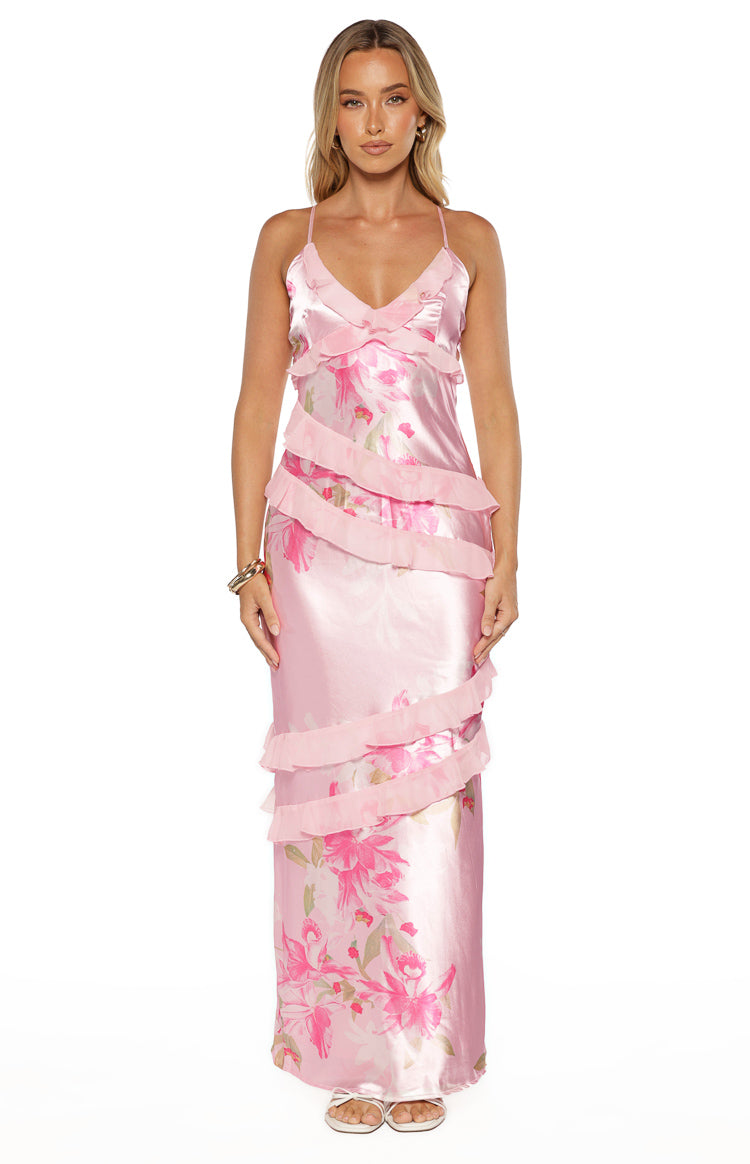 Vestido largo rosa con volantes y estampado floral de Inara