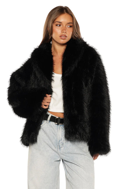 Chaqueta de piel sintética negra «It Girl»