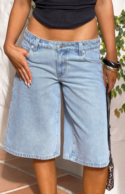 Pantalones cortos de mezclilla con lavado claro Peggy - PRE-ORDEN