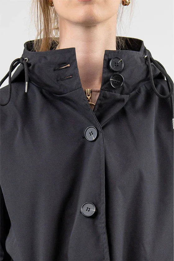 Midnight | Parka Cortaviento Negra